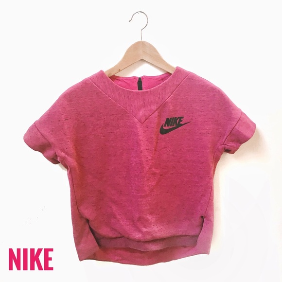 Nike Tops - NIKE Cropped thermal